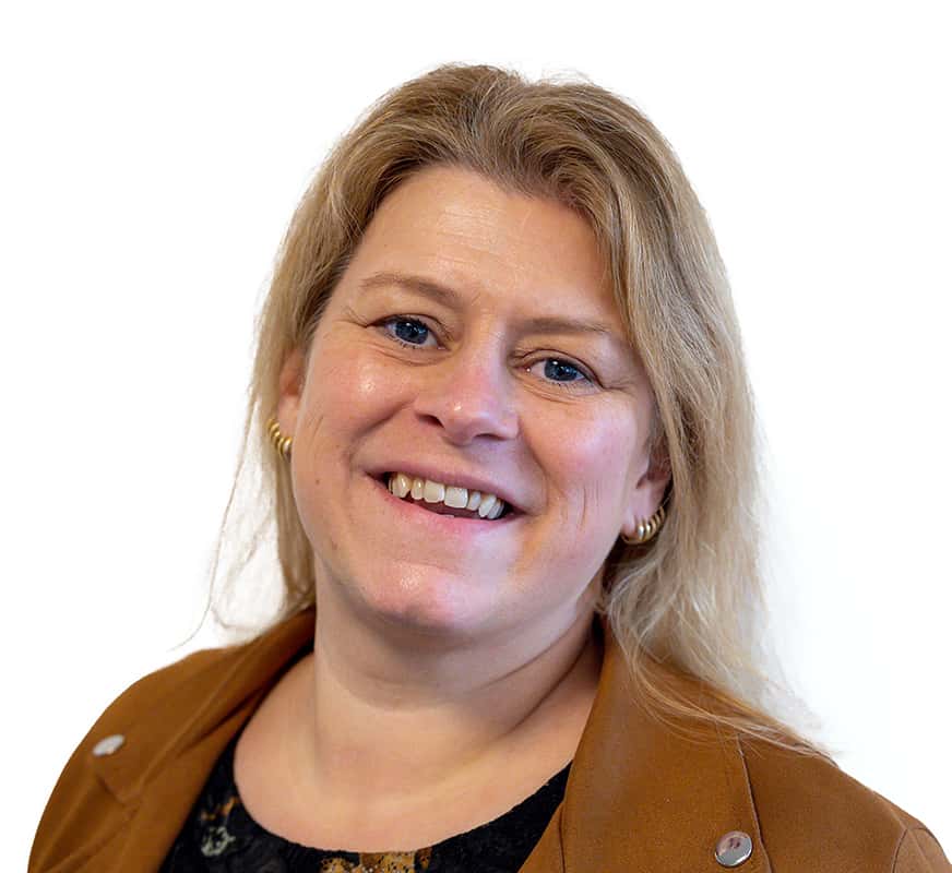 <p style="text-align: center;">Corina Lingbeek</p>